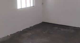 Um galpão 160m² LO 64